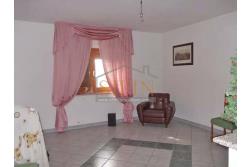 Casa con tre ettari di terreno - Casa di mq. 300,00 con mq. 33.000,00 di terreno con rudere di mq. 130,00