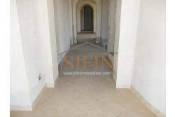 Villa con Giardino - Melito irpino, proponiamo in vendita villa di mq. 900,00 ca. con mq. 2000,00 di giardino, ubicata nell'immediata periferia, in contesto residenziale e panoramico
