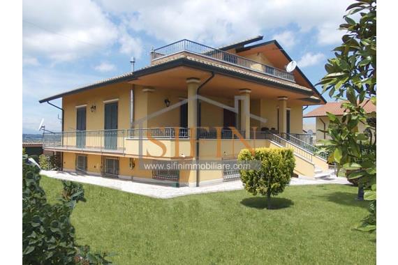 Villa con Giardino - Vendita - Mirabella Eclano (AV) fraz. Calore