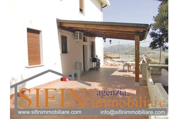 Appartamento con giardino - Vendita - Melito Irpino (AV) via Sant'Egidio