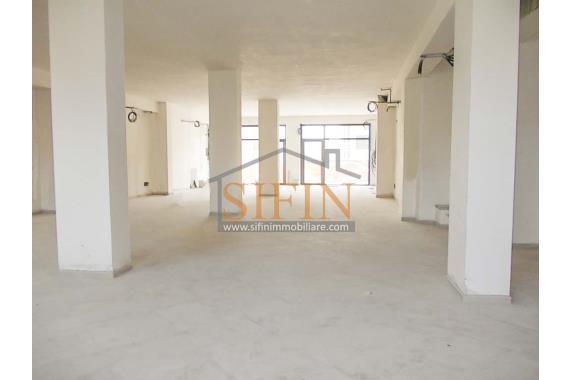 Locale Commerciale mq. 250,00 - Affitto - Grottaminarda (AV)