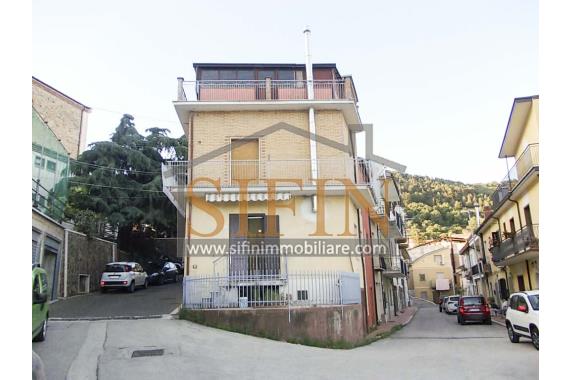 Casa con garage - Vendita - Carife (AV)