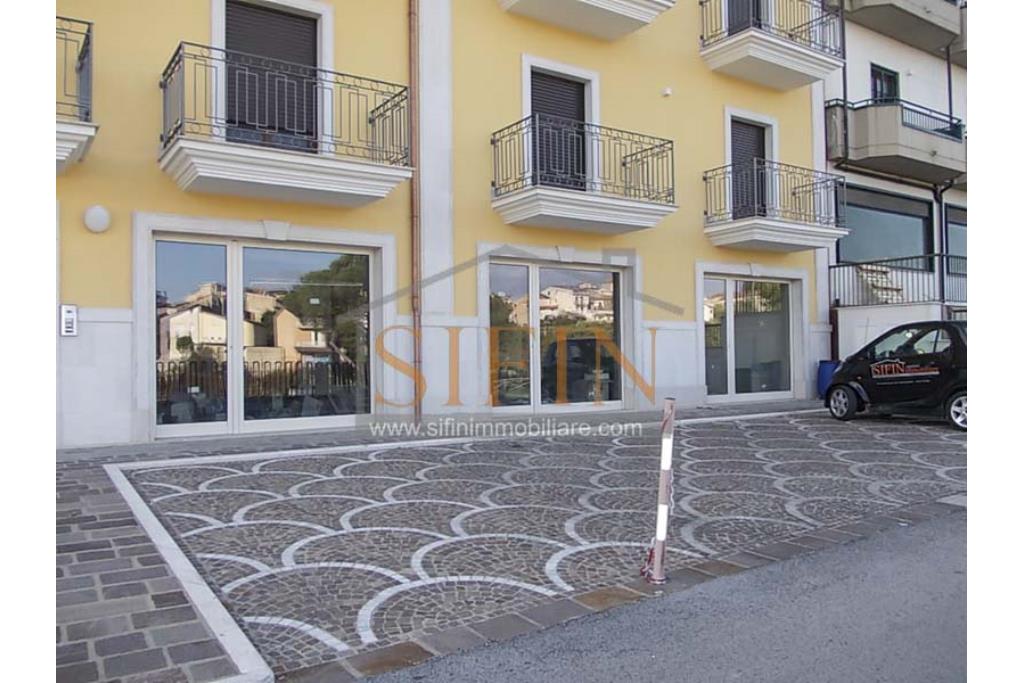 Appartamento con 4 posti auto - appartamento di nuova costruzione in vendita a Grottaminarda di mq. 75,00. ca oltre deposito di mq. 35,00 