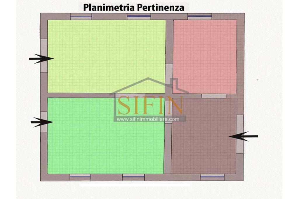 Casa con giardino e dependance - casa singola di complessivi mq. 250,00 ca. di cui mq. 50,00 destinati a garage il tutto circondato da mq. 2.000,00 di giardino su cui insiste un deposito di mq. 100,00 ca. ideale per la realizzazione di altra villetta indipendente