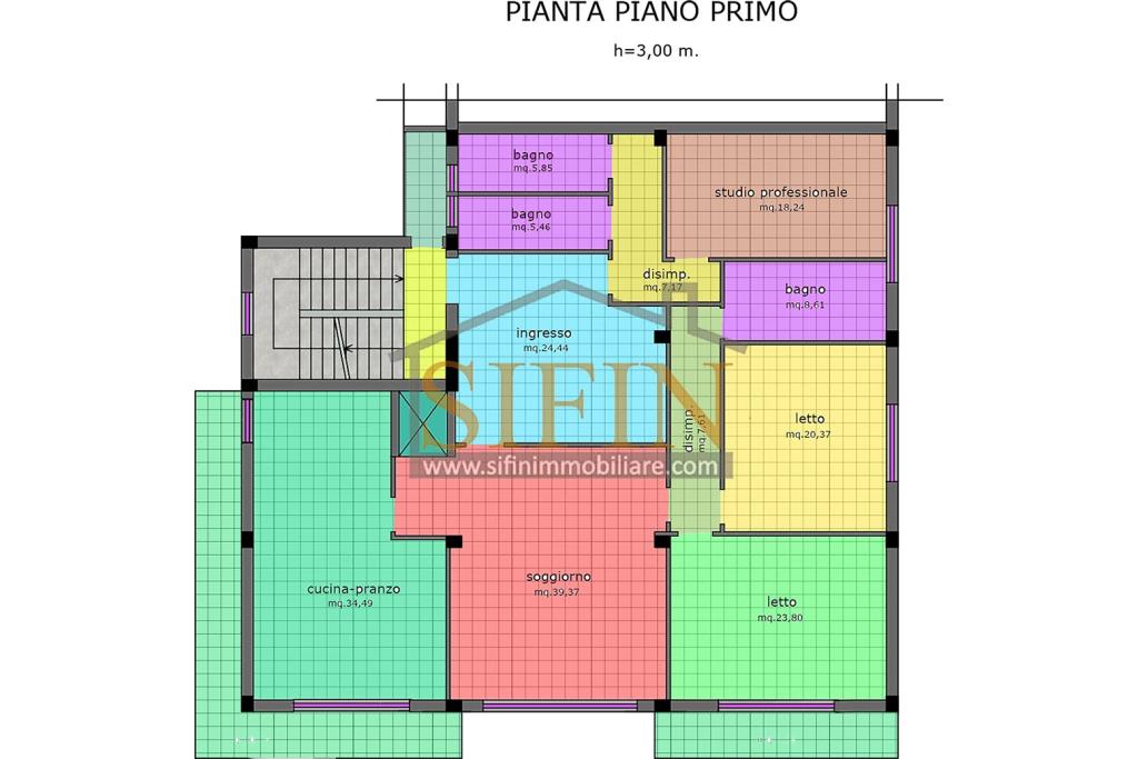 villa con locale commerciale - Grottaminarda via Fontanelle (S.S.91) proponiamo in vendita fabbricato di complessivi mq. 600,00 fornito di ascensore, che collega il piano terra con il piano primo, oltre a mq. 450,00 ca. di piazzale asfaltato