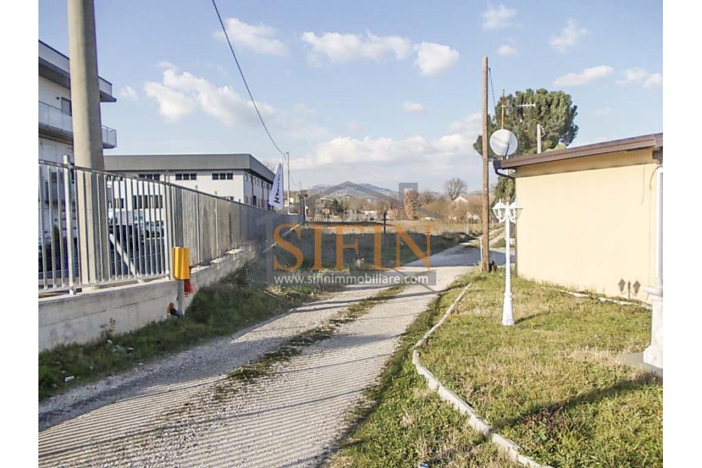 Terreno Edificabile - Terreno edificabile in vendita di mq. 7.500,00 identificata come C1 del PUC.