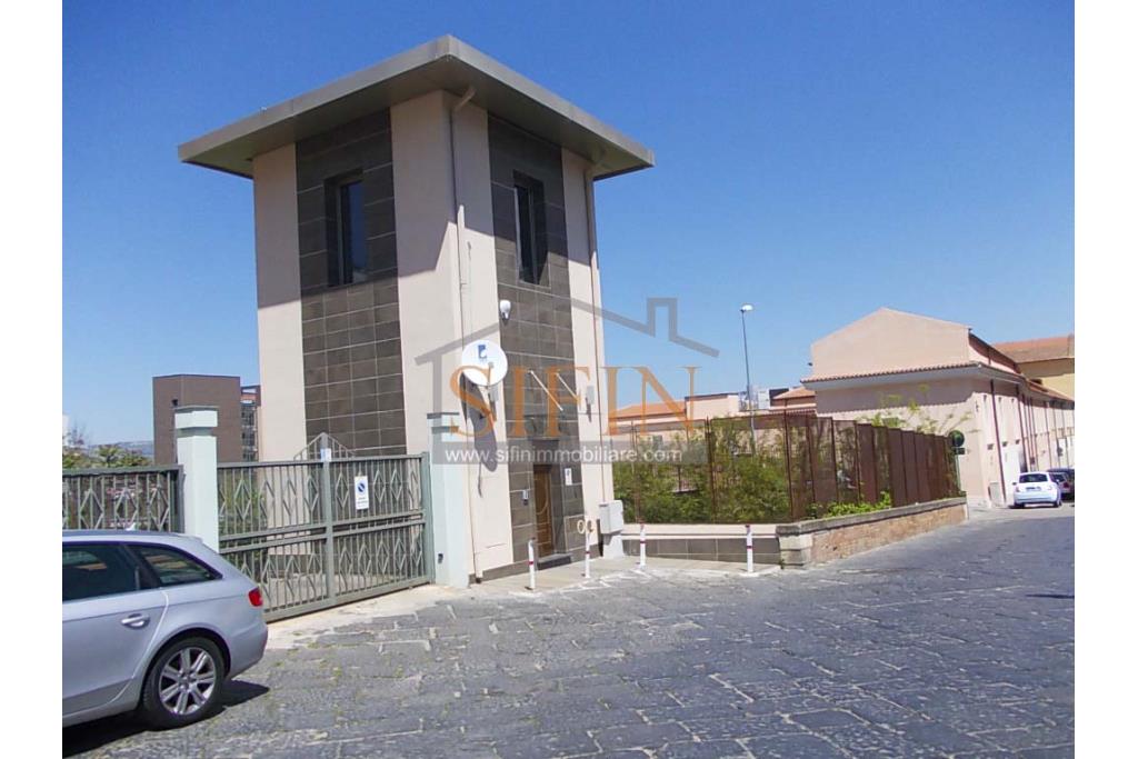 Bilocale indipendente  - Benevento, via San Pasquale, a soli 100 metri dall'Arco di Traiano, proponiamo in locazione grazioso e particolare bilocale autonomo