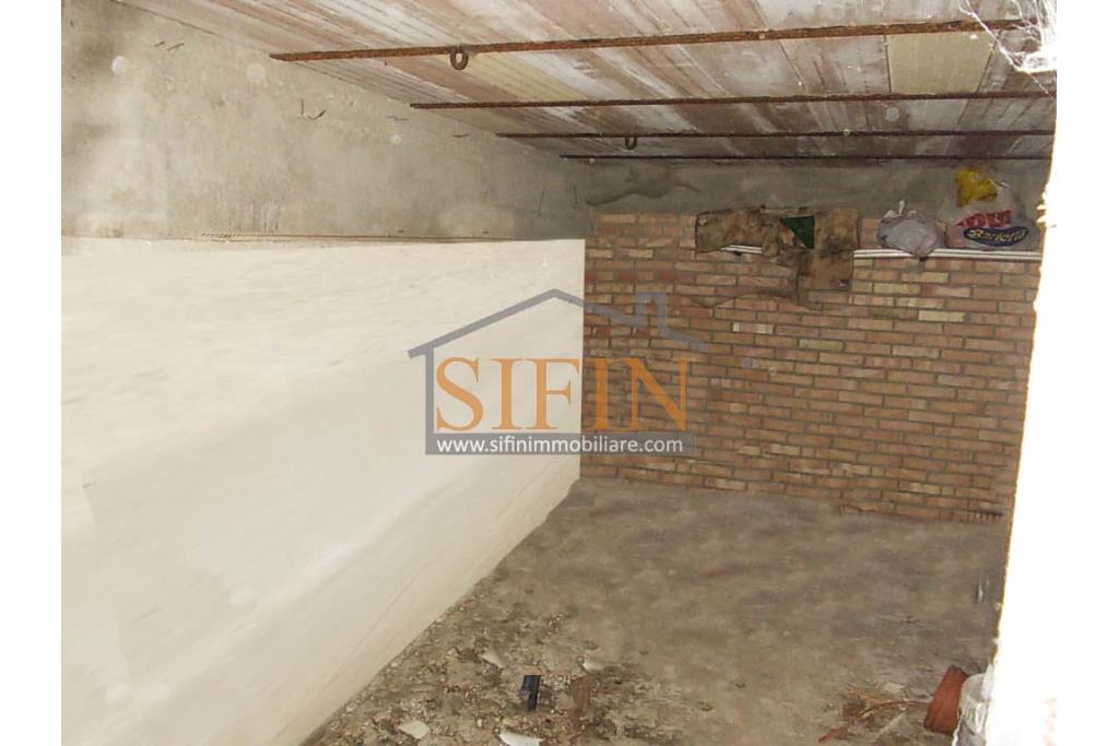 Casa con giardino - Trevico (AV), alla via San Vito, in prossimit della chiesetta dell'omonimo Santo, proponiamo in vendita casa indipendente di complessivi mq. 113,00 oltre corte condominiale di mq. 300,00