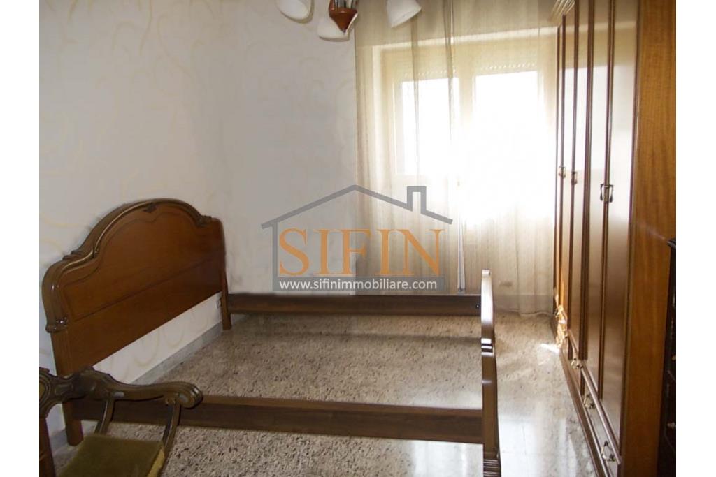 Appartamento con box - Sturno (AV) nell'immediata periferia, via Cristoforo Colombo, a soli 500 metri da piazza Municipio, proponiamo in vendita comodo e luminoso appartamento di mq. 115,00