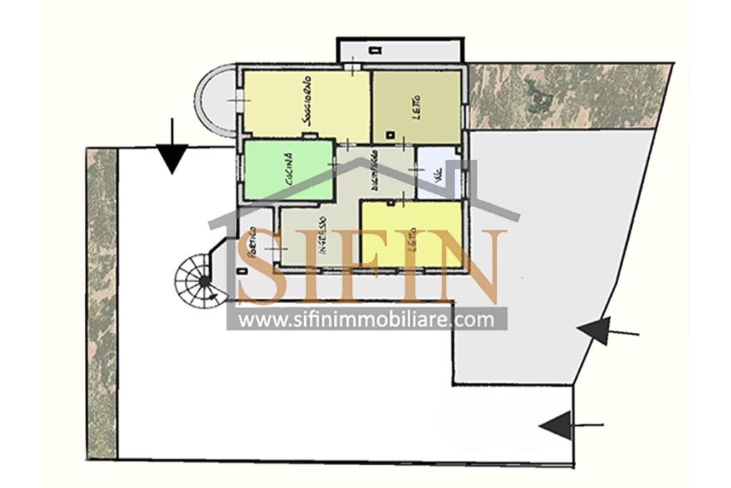 Appartamento con giardino - Grottaminarda, via Raffaello Sanzio (parco Sciarappa) proponiamo in vendita appartamento indipendente (porzione di villa) con giardino e garage di complessivi mq. 220,00 di abitazione e mq. 200,00 di corte e giardino
