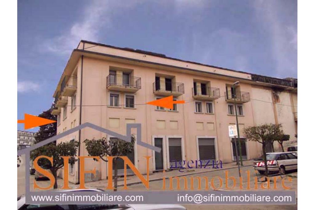 Appartamento 5 vani - GROTTAMINARDA (AV) in zona centralissima, via Largo Mercato, proponiamo in vendita appartamento di nuova costruzione di mq. 160,00 ca.