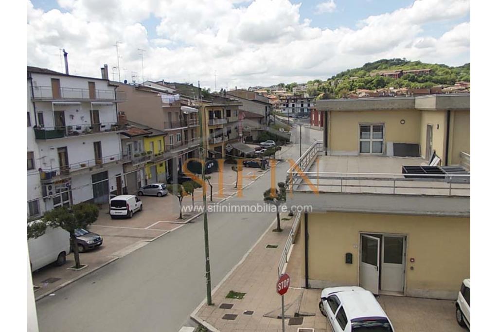 Appartamento 5 vani - GROTTAMINARDA (AV) in zona centralissima, via Largo Mercato, proponiamo in vendita appartamento di nuova costruzione di mq. 160,00 ca.