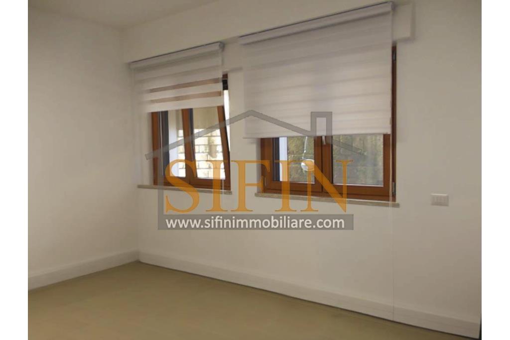 Appartamento Piano Terra - Grottaminarda (AV) in zona semicentrale (via D. Cimarosa) proponiamo in vendita appartamento di nuova costruzione di complessivi mq. 215,00 ca. ubicato al piano terra