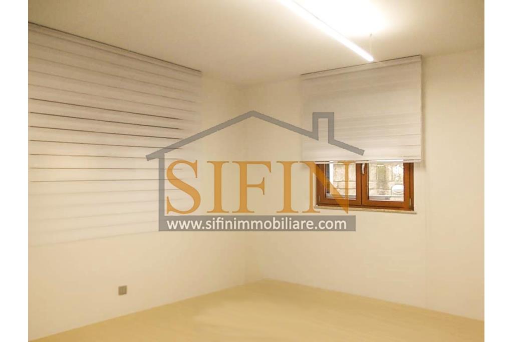 Appartamento Piano Terra - Grottaminarda (AV) in zona semicentrale (via D. Cimarosa) proponiamo in vendita appartamento di nuova costruzione di complessivi mq. 215,00 ca. ubicato al piano terra