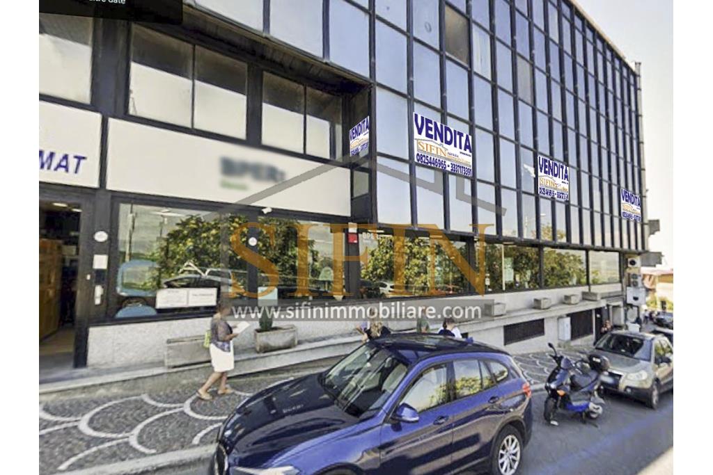 Ufficio mq. 500,00 - Ariano Irpino (AV), sulla centrale Via XXV aprile, appartamento di mq. 500,00 ca. con attuale destinazione categoria A/10 (ufficio)