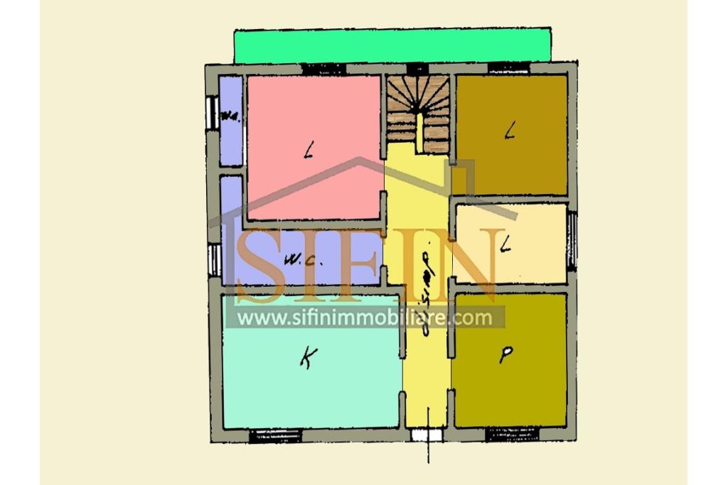 Casa con garage  - Nel cuore di Sant'Angelo all'Esca, nel suggestivo scenario del centro storico, proponiamo in vendita un'esclusiva casa singola di 200 mq complessivi, disposta su due livelli.