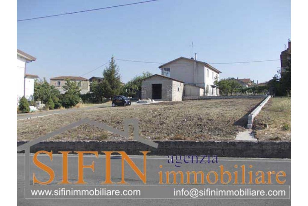 Piazzale con Ufficio/Negozio - Paiazzale con ufficio in locazione