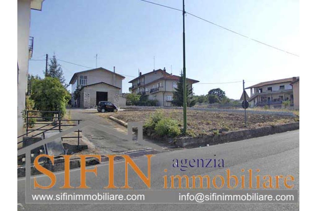 Piazzale con Ufficio/Negozio - Paiazzale con ufficio in locazione