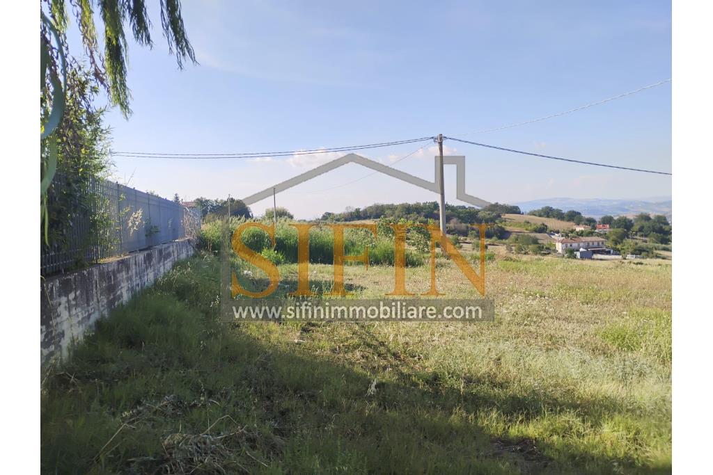 Terreno Edificabile - Grottaminarda, contrada Bosco, proponiamo in vendita terreno edificabile di mq. 4.000,00 ca. in zona molto panoramica