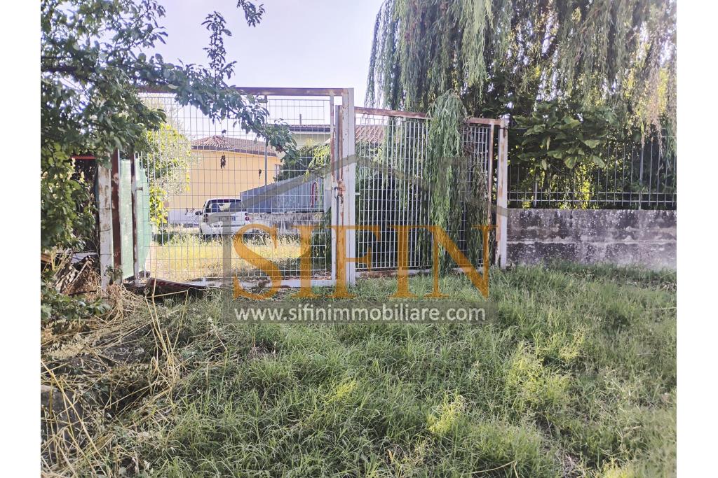 Terreno Edificabile - Grottaminarda, contrada Bosco, proponiamo in vendita terreno edificabile di mq. 4.000,00 ca. in zona molto panoramica