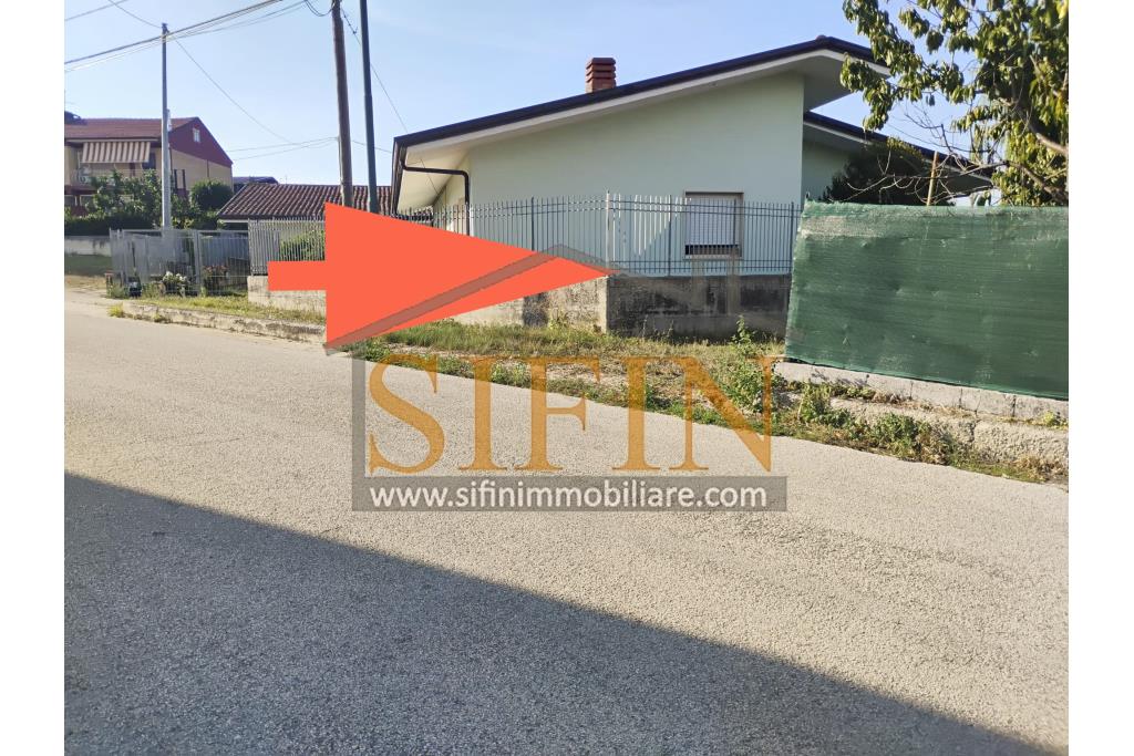 Terreno Edificabile - Grottaminarda, contrada Bosco, proponiamo in vendita terreno edificabile di mq. 4.000,00 ca. in zona molto panoramica