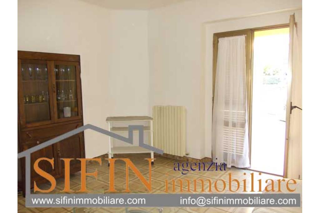Villa con Giardino - Villa di mq. 350,00 con giardino vendita Frigento localit Pagliara