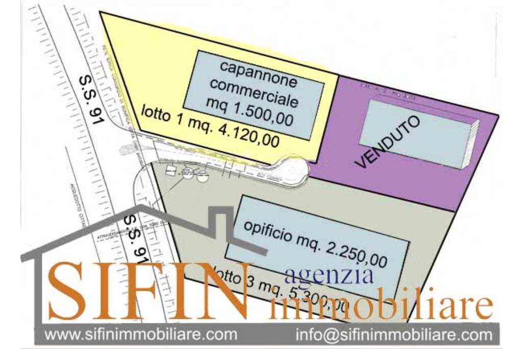 Capannone Commerciale - vendita capannone commerciale di MQ. 1500,00  oltre a mq. 2.500,00 ca. di piazzale limitrofo