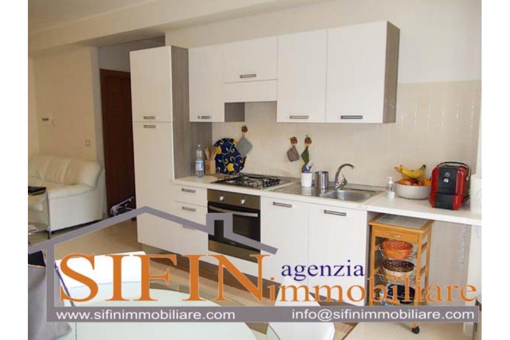 Appartamento con due garages - appartamento mq 150,00 con due garage in vendita ad ariano irpino