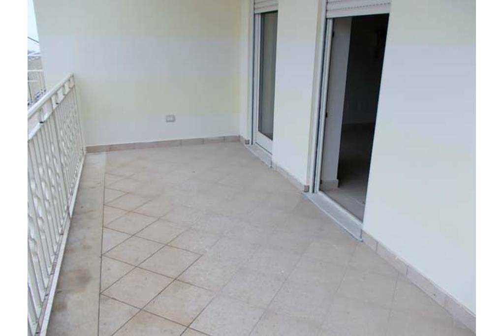Appartamento con due garages - appartamento mq 150,00 con due garage in vendita ad ariano irpino