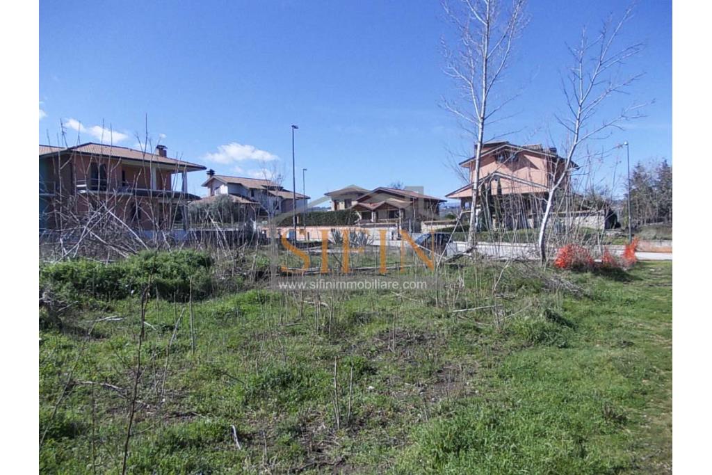 Terreno Edificabile - Lotto edificabile di mq. 1.000,00 ca. in vendita a  Ventivano (AV)