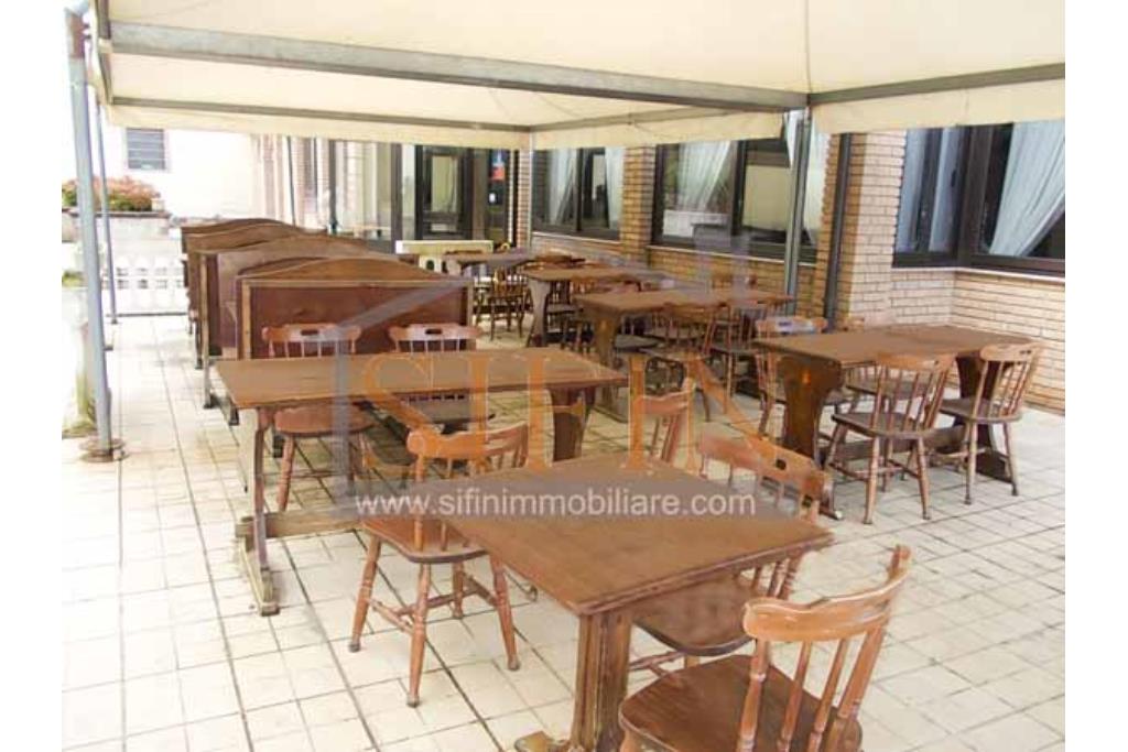 Ristorante Pizzeria Braceria - Grottaminarda, proponiamo in locazione ristorante pizzeria con piccola braceria