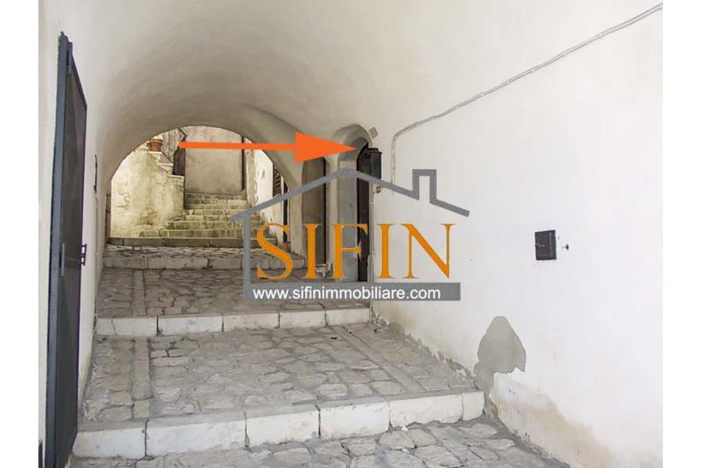 Appartamento Arredato - GUARDIA LOMBARDI (AV) in zona centrale proponiamo in vendita accogliente e ben rifinito appartamento arredato