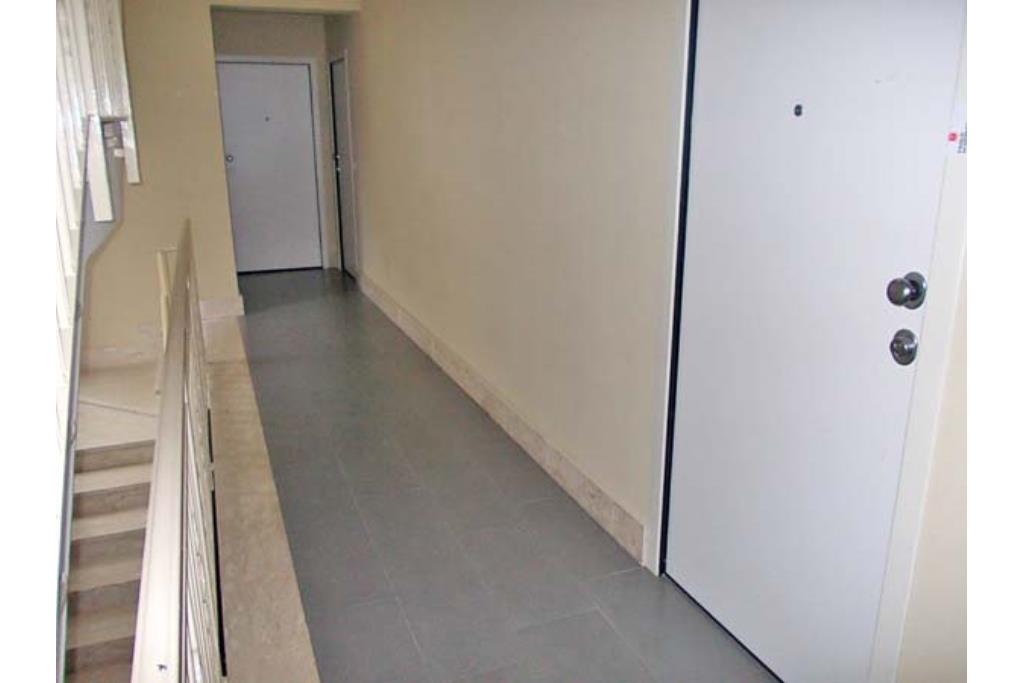Appartamento con due garages - appartamento mq 150,00 con due garage in vendita ad ariano irpino