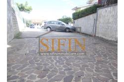 Appartamento con garage - Sturno (AV) via Raffaello, a soli 850 metri da piazza Municipio, proponiamo in vendita appartamento di complessi mq. 180,00 oltre balconi e box auto di mq. 15,00 ca.