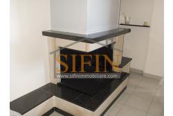 Appartamento con garage - Sturno (AV) via Raffaello, a soli 850 metri da piazza Municipio, proponiamo in vendita appartamento di complessi mq. 180,00 oltre balconi e box auto di mq. 15,00 ca.