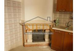 Palazzina con giardino - Carife, via Contardi, in posizione sovrastante e panoramica, proponiamo in vendita palazzina di compressivi mq. 240,00