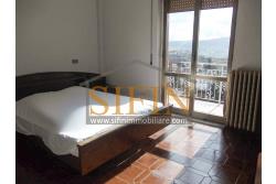 Palazzina con giardino - Carife, via Contardi, in posizione sovrastante e panoramica, proponiamo in vendita palazzina di compressivi mq. 240,00