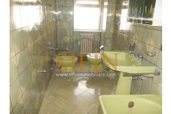 Palazzina con giardino - Carife, via Contardi, in posizione sovrastante e panoramica, proponiamo in vendita palazzina di compressivi mq. 240,00