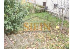 Palazzina con giardino - Carife, via Contardi, in posizione sovrastante e panoramica, proponiamo in vendita palazzina di compressivi mq. 240,00