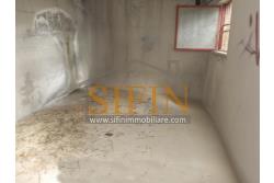 Palazzina con giardino - Carife, via Contardi, in posizione sovrastante e panoramica, proponiamo in vendita palazzina di compressivi mq. 240,00