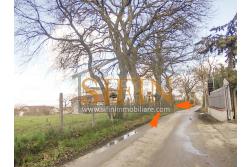 Terreno Edificabile - Grottaminarda (AV) nella prima periferie, c/da Starse, a soli due minuti in auto dal casello autostradale della A16 NA-BA (poco più di un km) proponiamo in vendita terreno edificabile e pianeggiante di mq. 3.800,00ca. servito da pozzo.