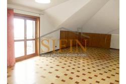 mansarda con terrazzi - Splendido Appartamento Mansardato di mq. 135,00 oltre a mq. 35,00 di balconi/terrazzi in Grottaminarda via Condotto, con tre camere da letto e due bagni, cucina e salone