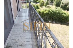 Villa con Giardino - A Villamaina, a soli 300 metri da Piazza Risorgimento, proponiamo in vendita una villa indipendente disposta su tre livelli, di complessivi mq. 300,00 oltre giardino di mq. 350,00 ca. ideale per chi è alla ricerca di ampi spazi e di una soluzione abitativa versatile.